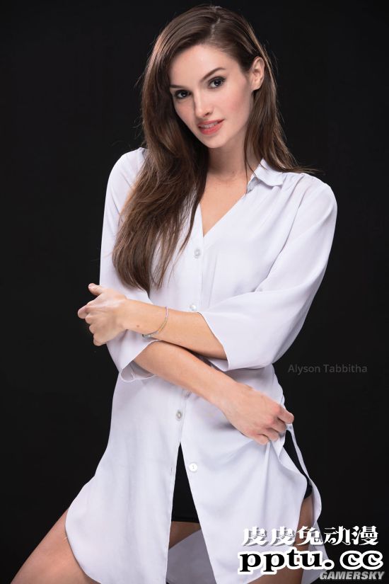 国外化妆大神COS神奇女侠 戴安娜公主长腿优雅性感