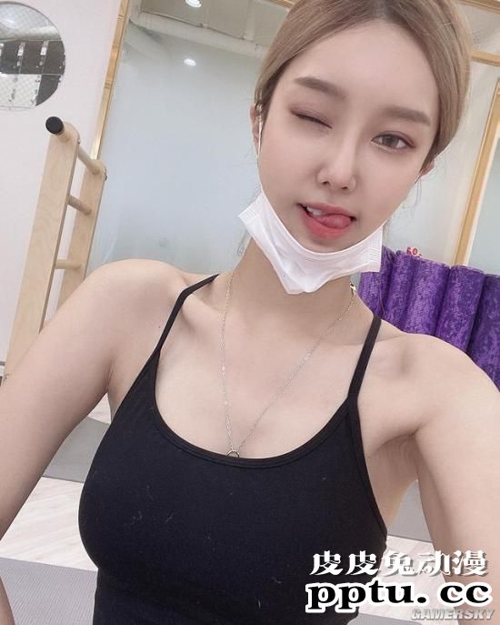 教练我想学普拉提!雪肤大眼令人垂涎的韩国正妹教练