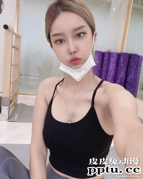 教练我想学普拉提!雪肤大眼令人垂涎的韩国正妹教练