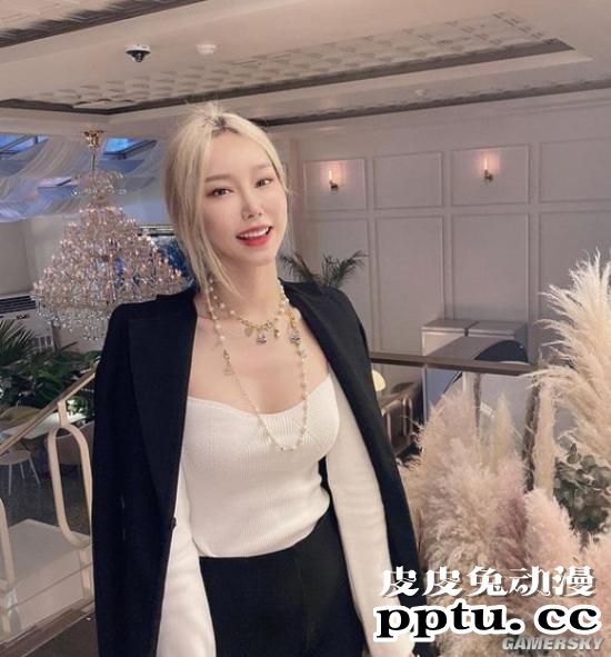 教练我想学普拉提!雪肤大眼令人垂涎的韩国正妹教练