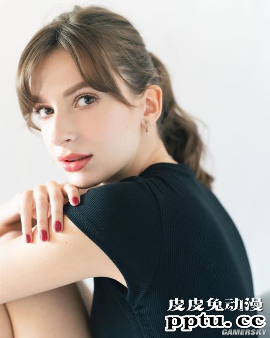 日本2020最美身材冠军 超长美腿的乌克兰美女