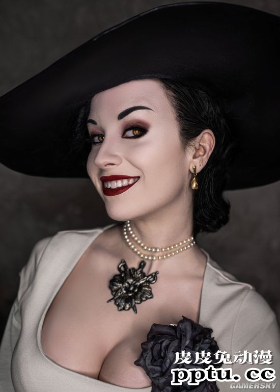 《生化8》吸血鬼贵妇COS美照合集 不仅大的性感眼神也很可怕