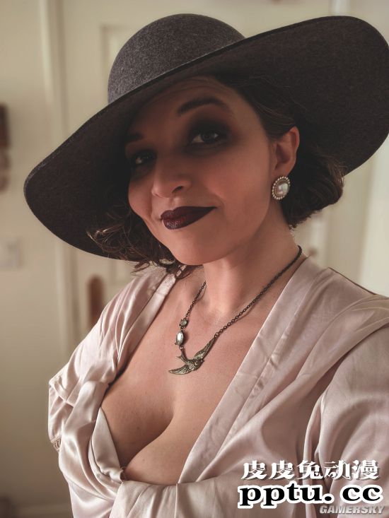 《生化8》吸血鬼贵妇COS美照合集 不仅大的性感眼神也很可怕