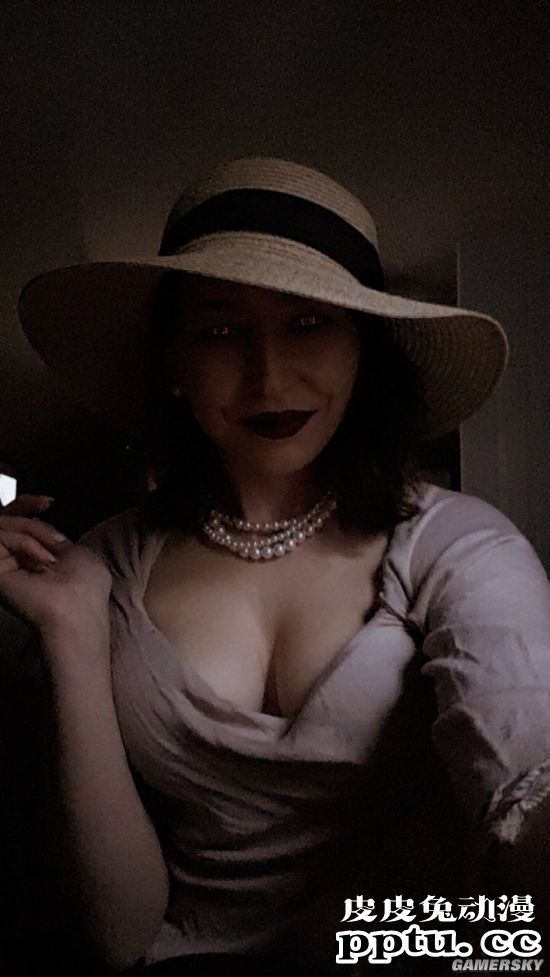 《生化8》吸血鬼贵妇COS美照合集 不仅大的性感眼神也很可怕