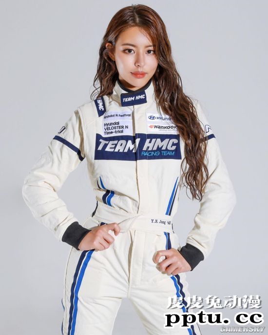 韩国女赛车手登男性杂志走红 实力派身材简直太犯规