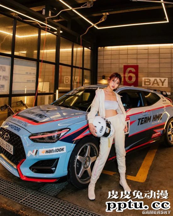 韩国女赛车手登男性杂志走红 实力派身材简直太犯规