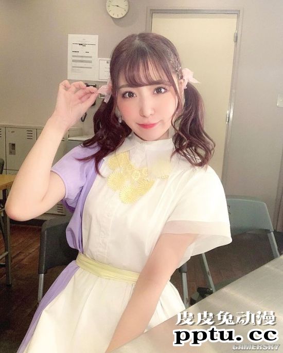 女生绑双马尾发型分年龄段？网友晒图：还是得看脸