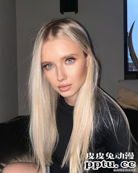 种族天赋般的绝美曲线 惊艳数万人的俄罗斯模特