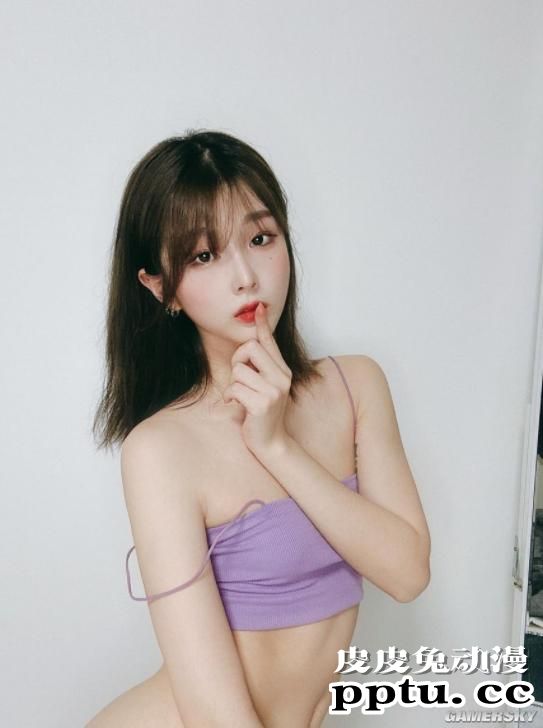 前无欧包后有蜜桃！稚嫩美体的多栖模特Isabella