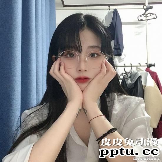 前无欧包后有蜜桃！稚嫩美体的多栖模特Isabella