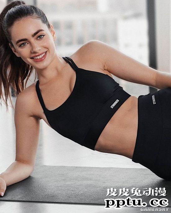 19岁的女兵夺得世界最美面孔 仙气值逼人的以色列模特