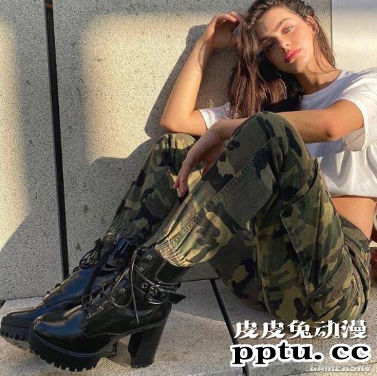 19岁的女兵夺得世界最美面孔 仙气值逼人的以色列模特