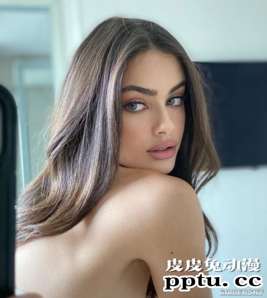 19岁的女兵夺得世界最美面孔 仙气值逼人的以色列模特