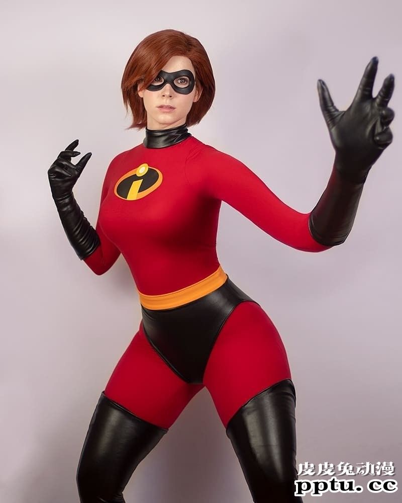 特别视角的吸血鬼夫人 一周大师级CosPlay赏