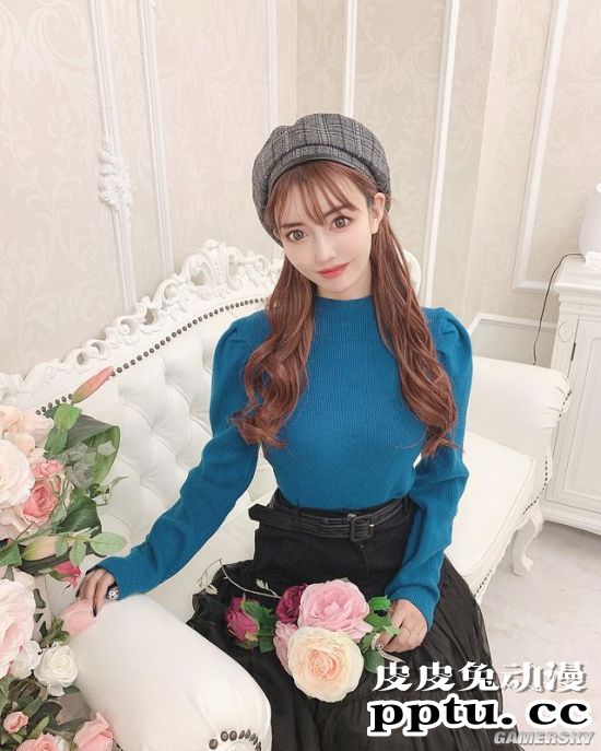 号称日本最美“整容双胞胎” 公开整容前照片自嘲黑历史