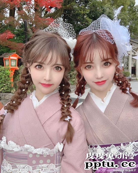 号称日本最美“整容双胞胎” 公开整容前照片自嘲黑历史