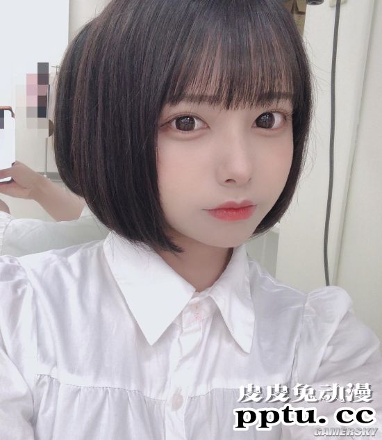 清爽短发散发满满活力 邻家女友气质的青春正妹