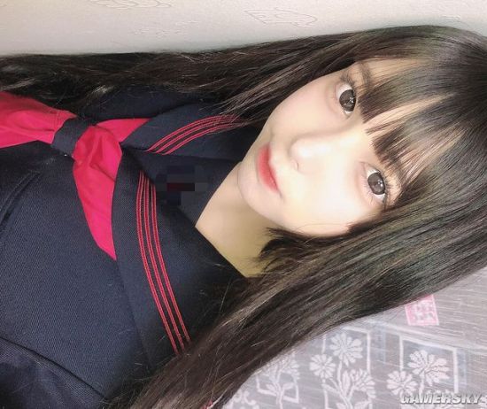 清爽短发散发满满活力 邻家女友气质的青春正妹