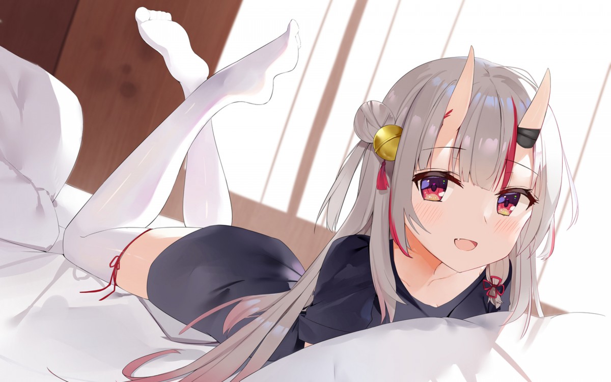 养眼动漫少女桌面壁纸-皮皮兔动漫