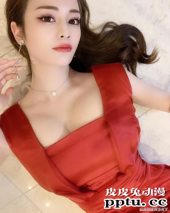 白到反光令人眼晕 “美女设计师”本多胡桃写真