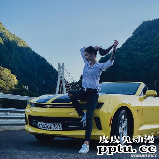 俄罗斯90后“山寨名媛” 自称顶级男性猎人俘获亿万富翁