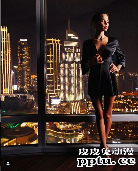 俄罗斯90后“山寨名媛” 自称顶级男性猎人俘获亿万富翁