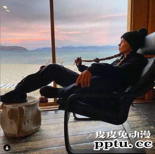 俄罗斯90后“山寨名媛” 自称顶级男性猎人俘获亿万富翁