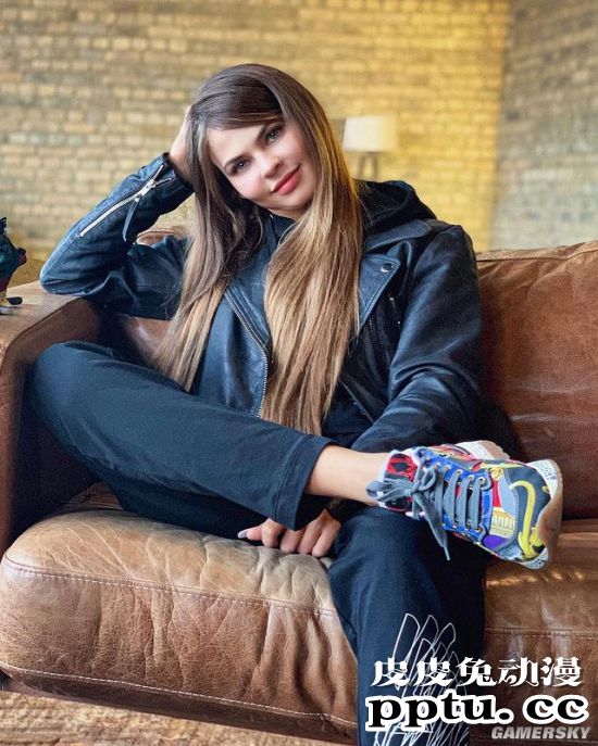 俄罗斯90后“山寨名媛” 自称顶级男性猎人俘获亿万富翁