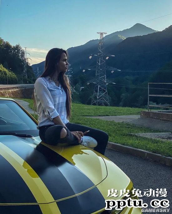 俄罗斯90后“山寨名媛” 自称顶级男性猎人俘获亿万富翁