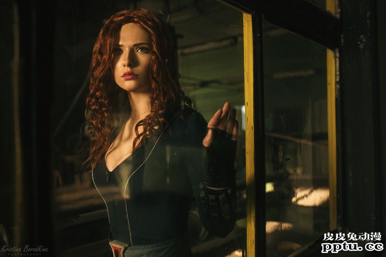 身材性感的女巨人 一周大师级CosPlay赏