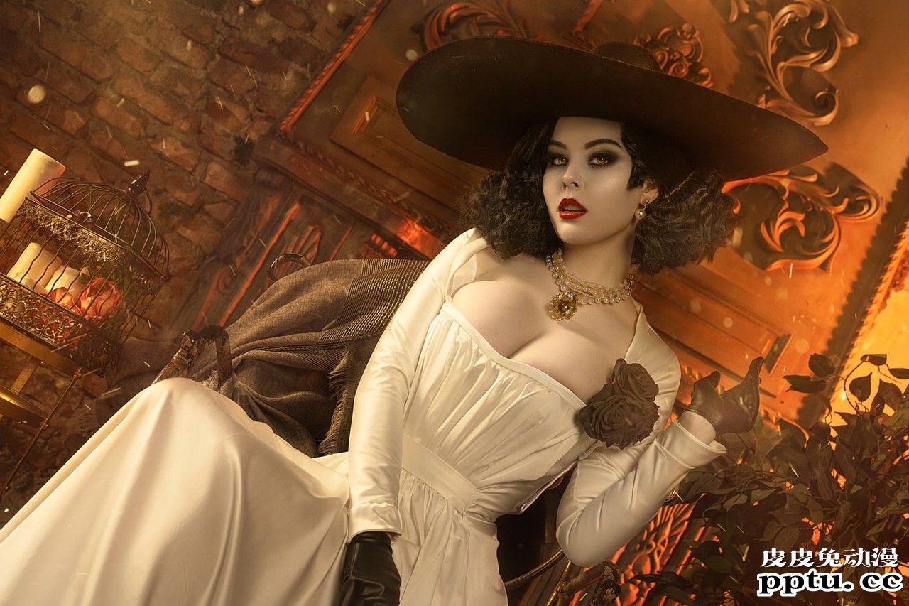 身材性感的女巨人 一周大师级CosPlay赏