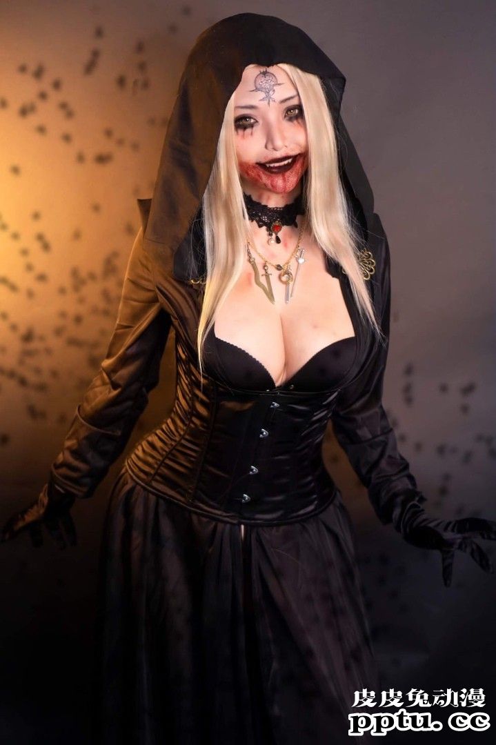 身材性感的女巨人 一周大师级CosPlay赏