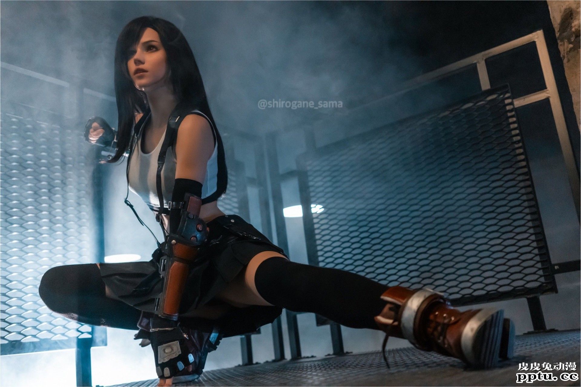 身材性感的女巨人 一周大师级CosPlay赏