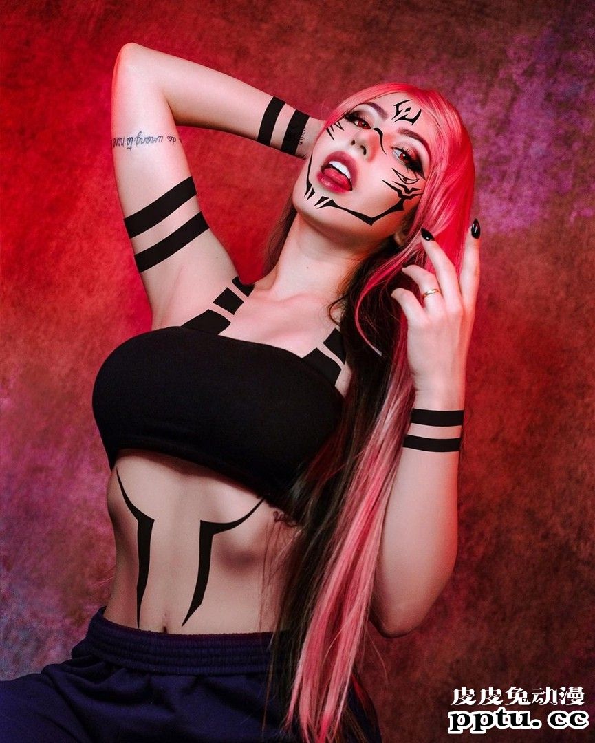 身材性感的女巨人 一周大师级CosPlay赏