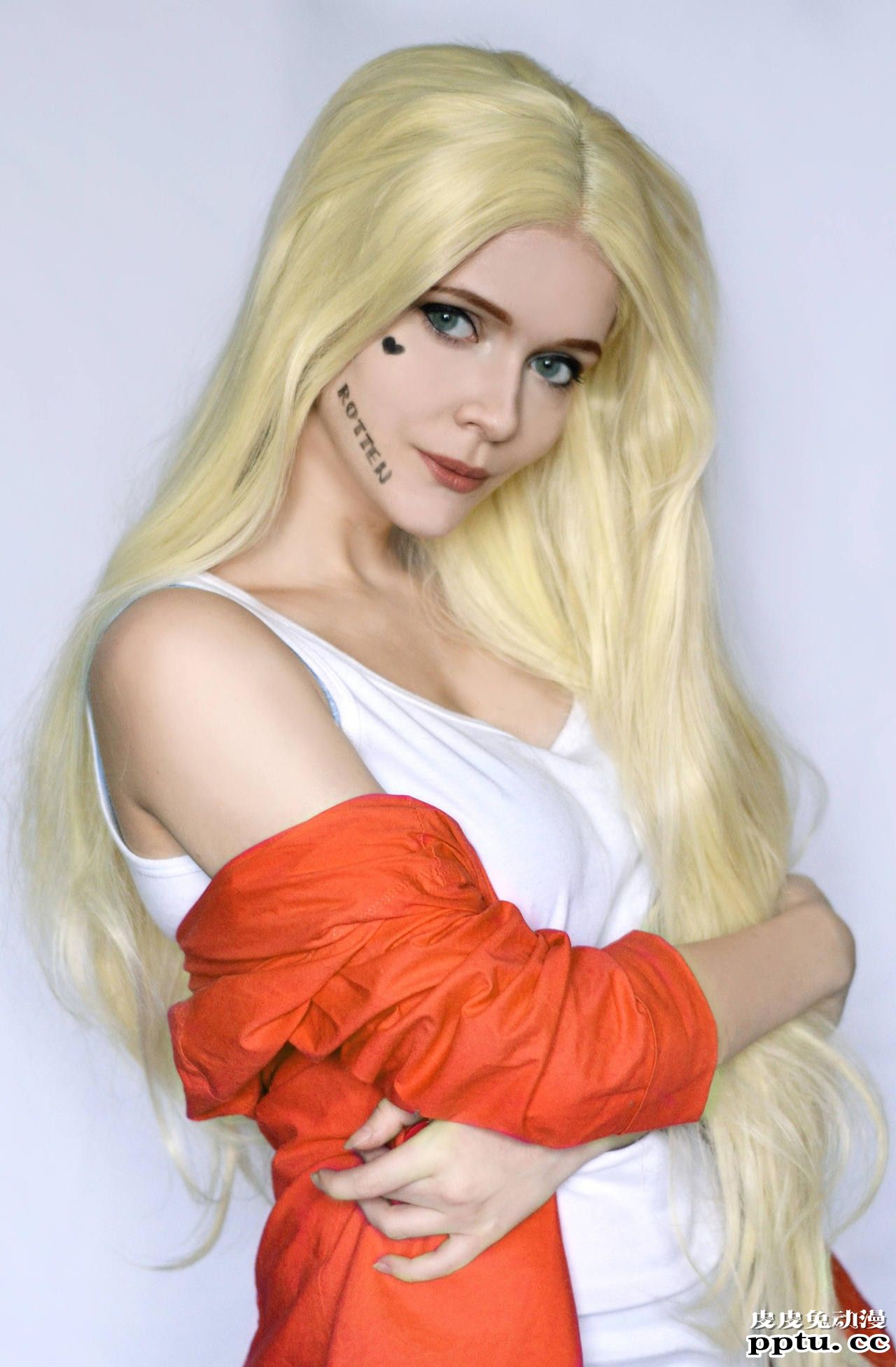 身材性感的女巨人 一周大师级CosPlay赏