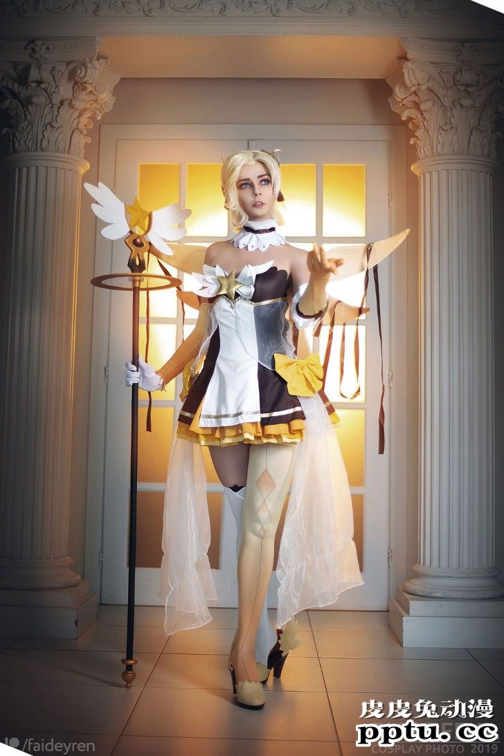 身材性感的女巨人 一周大师级CosPlay赏