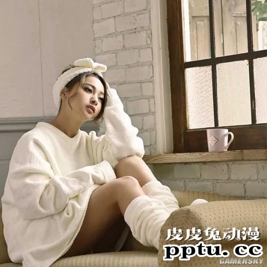 日本混血模特肉感身材变大肚腩 辣妹在油管公开肥照