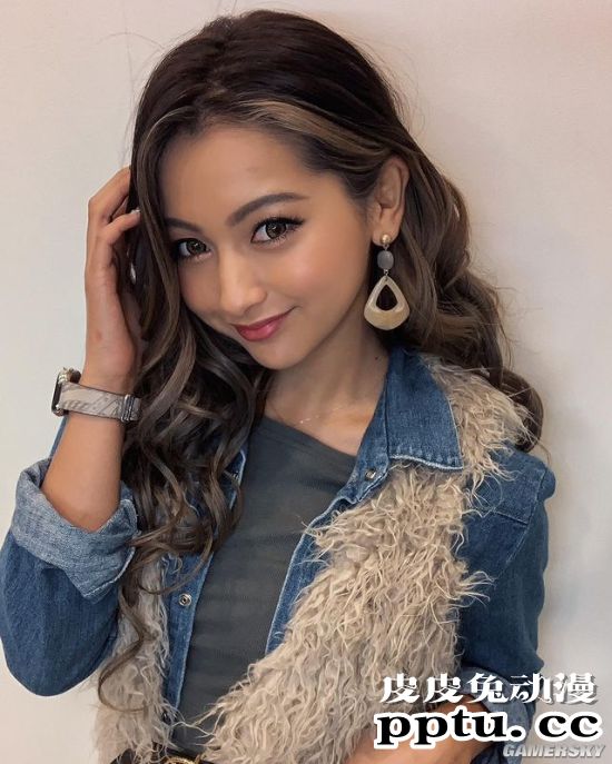 日本混血模特肉感身材变大肚腩 辣妹在油管公开肥照