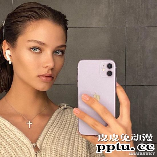 肉都长在该长的地方 俄罗斯22岁骨感模特