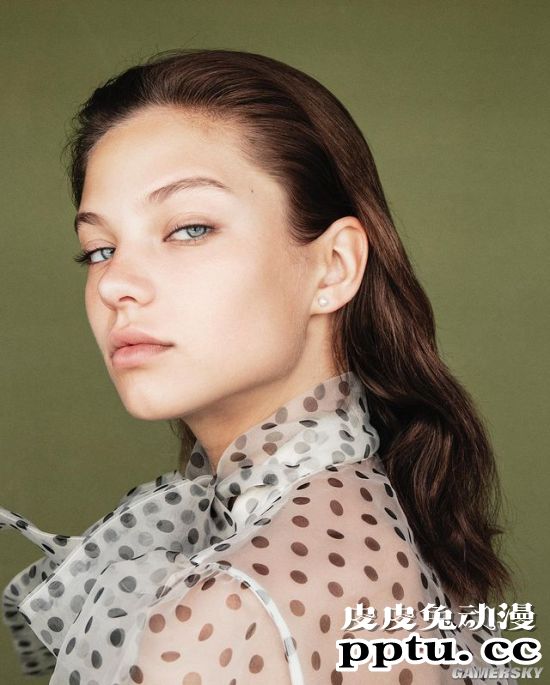 肉都长在该长的地方 俄罗斯22岁骨感模特