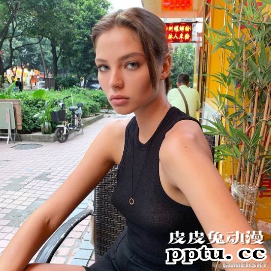 肉都长在该长的地方 俄罗斯22岁骨感模特