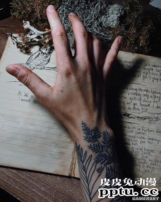 俄妹COS《最后生还者2》艾莉 特效拉满堪比电影大片