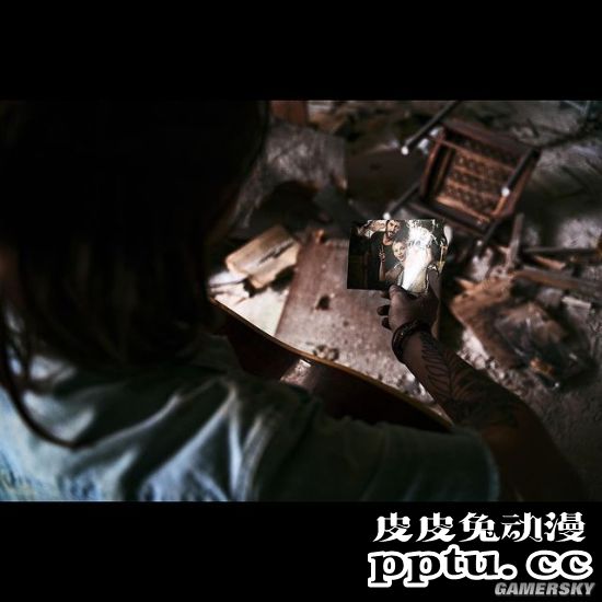 俄妹COS《最后生还者2》艾莉 特效拉满堪比电影大片