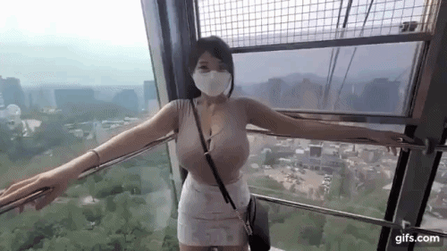 肉眼可见的波涛汹涌 韩国主播旅游视频亮点过大