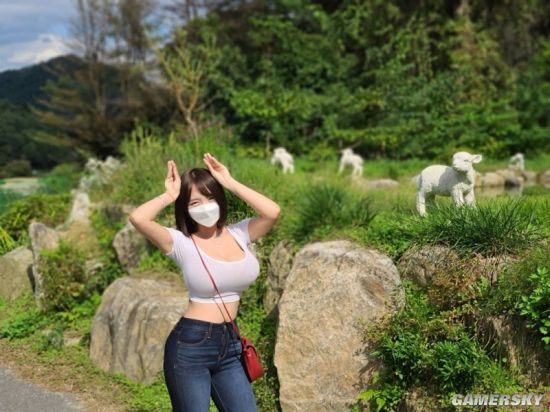 肉眼可见的波涛汹涌 韩国主播旅游视频亮点过大