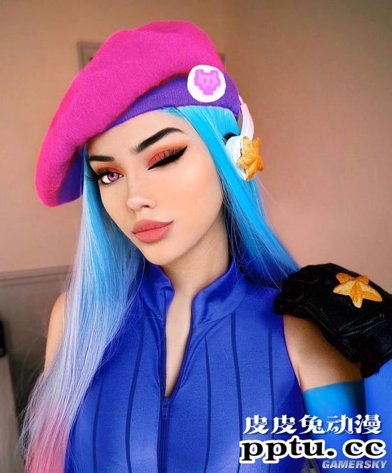 国外小姐姐一人COS《LOL》K/DA四角 御姐女王全都有