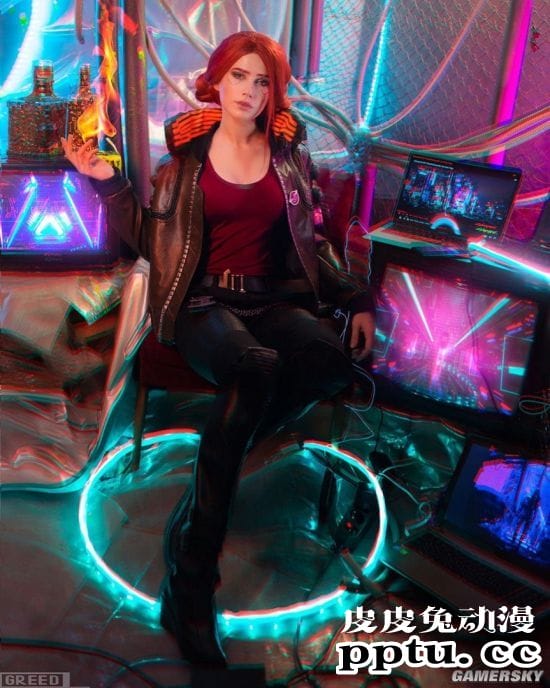 俄妹COS《赛博朋克2077》版巫师角色 性感御姐特莉丝