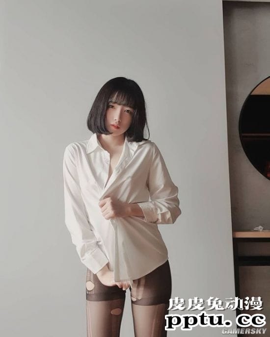 楚楚可怜的柔弱感 眼神迷离的韩国大尺度正妹SONSON-皮皮兔动漫