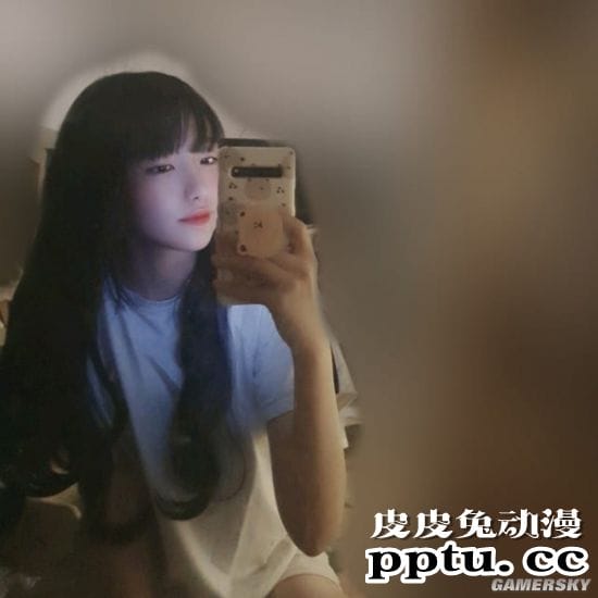 楚楚可怜的柔弱感 眼神迷离的韩国大尺度正妹SONSON