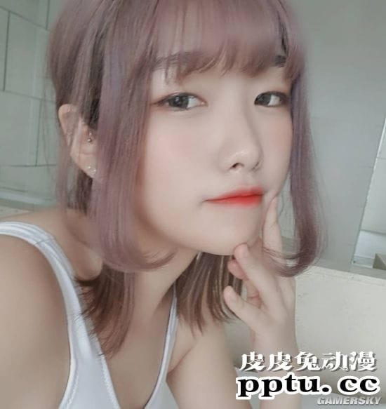 楚楚可怜的柔弱感 眼神迷离的韩国大尺度正妹SONSON